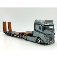 Volvo FH5 sleeper cab 4x2 low loader with ramps Becatrans BV,WSI Truck Models (2)