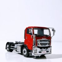 Isuzu giga short cab 4x2 in red